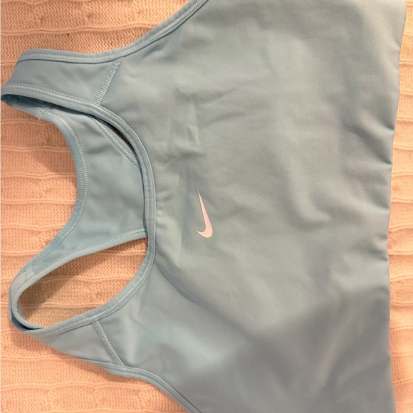 Nike sport bra - Picture 1 of 3